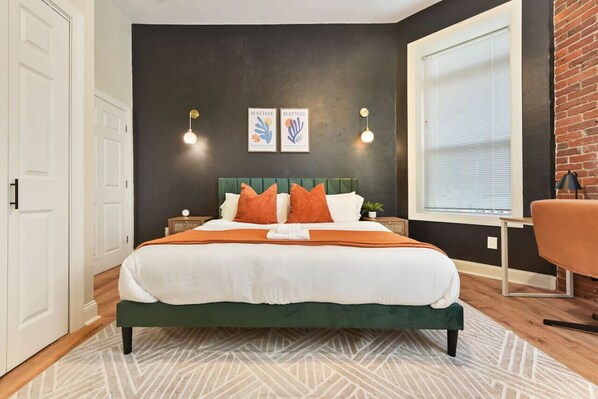 Comfy King Bed With Private Workspace and Spacious Closet - Unit 1