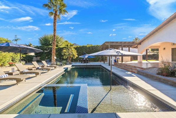 Welcome to Casa Paloma!