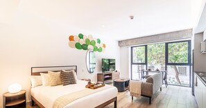 El mobiliario, la decoración y los servicios pueden variar ligeramente.