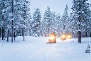 Snow and ski sports