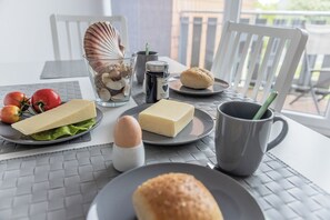 Breakfast meal