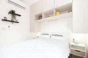 Cozy bedroom 