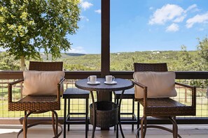 Relaxing Outside Views
