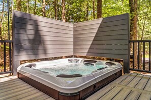Bain à remous extérieur