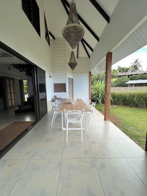 Outdoor dining