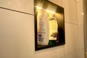 Badezimmerausstattung