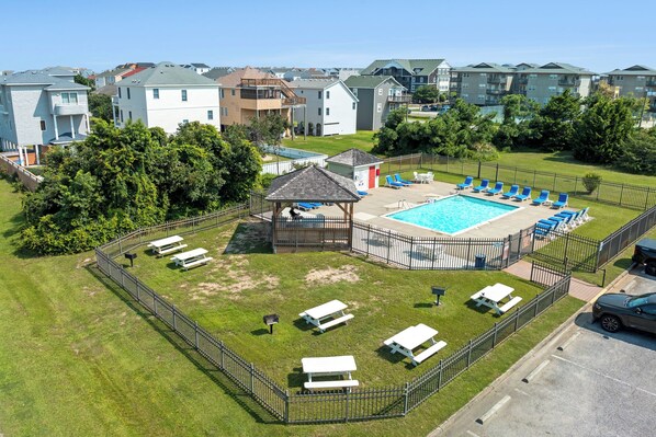SVC104: Purple Shells Only | Community Pool & Picnic Area