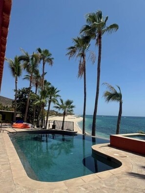Agave Pool & Ocean