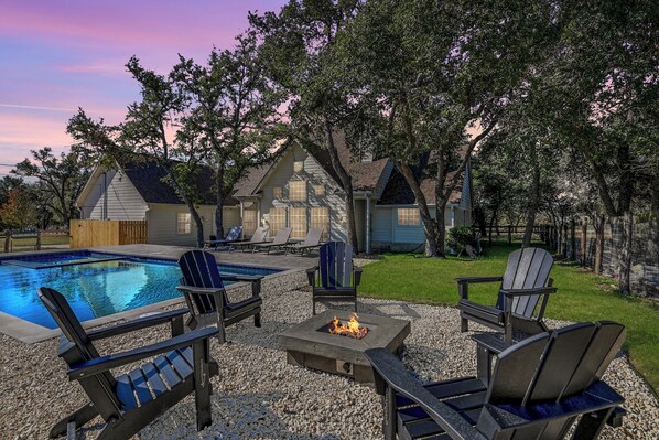 Gather with friends and family around the firepit and admire the night sky, bring some marshmallows to roast.