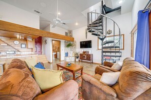 Living Room | Free WiFi | Smart TVs | Central A/C & Heating | 1st Floor