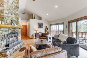 Main Living Area | Fireplace | Books | Main Floor