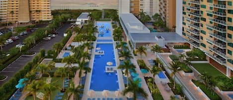 mrkml-exterior-4229-hor-clsc.jpg