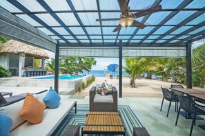 Conmigo Villas South - Oceanfront 3 Bedroom Condo w/ Pool (4146)