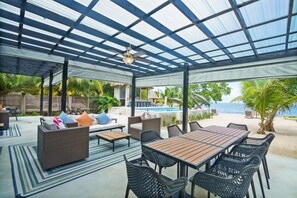 Conmigo Villas South - Oceanfront 3 Bedroom Condo w/ Pool (4041)