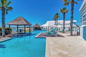 Piscina infinita