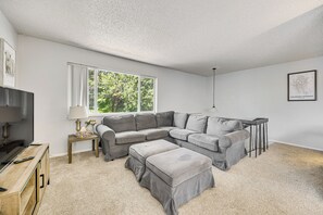 Living Room | 2nd Floor | Smart TV | Interior Stairs Required