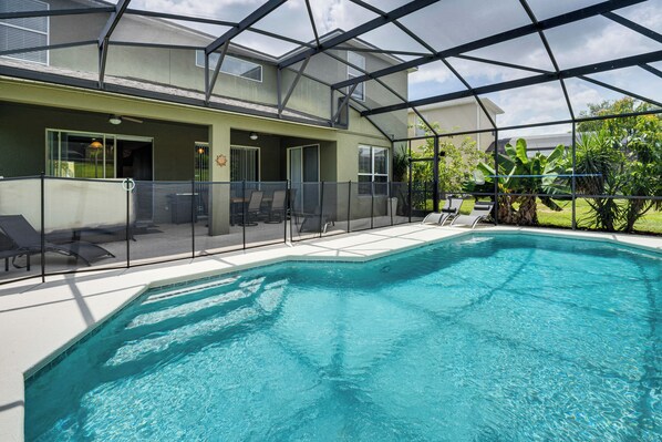 Kissimmee Vacation Rental | 7BR | 5.5BA | 5,000 Sq Ft | Stairs Required