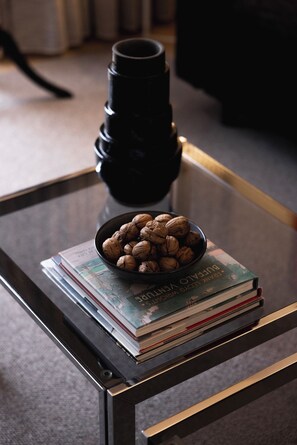 Unique & art filled interiors, thoughtfully arranged to make your stay special & memorable. 