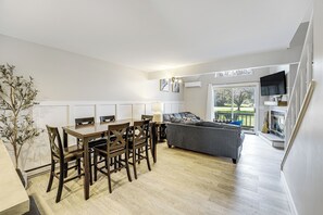 Dining Area | Dishware & Flatware Provided | 1st Floor