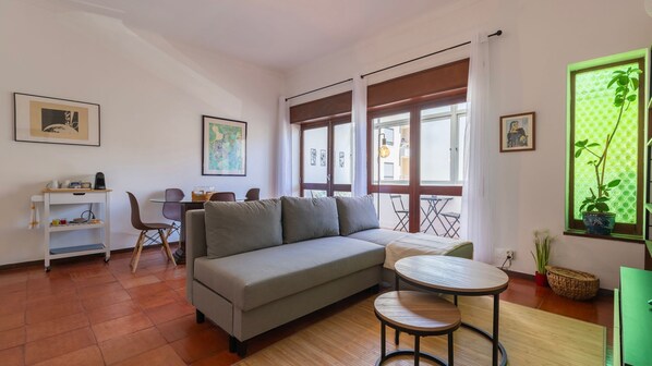 This cozy living room is decorated, with your comfort in mind #comfort #design #portugal #pt