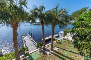 Tranquil moments on the deck, with the Halifax River as the perfect backdrop 🌊🛶 #RiversideRelaxation #DeckViews #Nature’sCalm