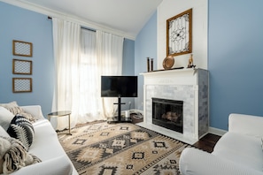 55 inch Smart TV , Gas fireplace in the living room 
