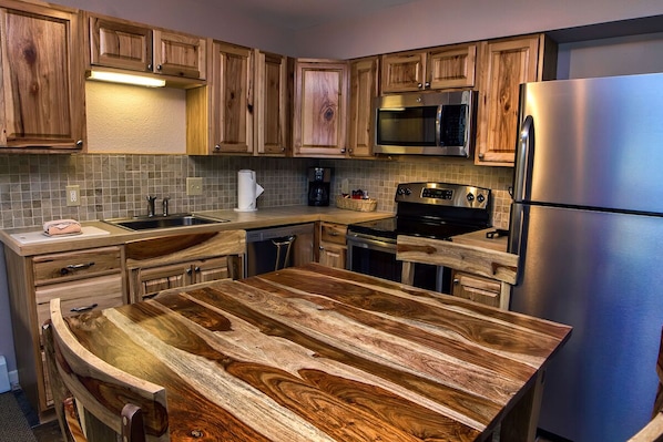 Full Kitchen