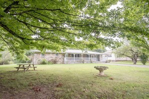 High Point Getaway - Monteagle (2241)