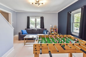 Spielezimmer