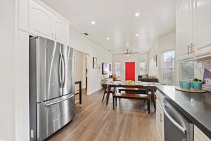 Open Kitchen