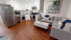 Honey-Bee-Living Room/Kitchen