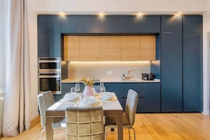 Dinning table
