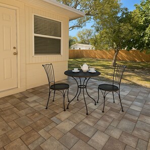 Bright, Charming, your beautiful oasis awaits under the shaded trees!