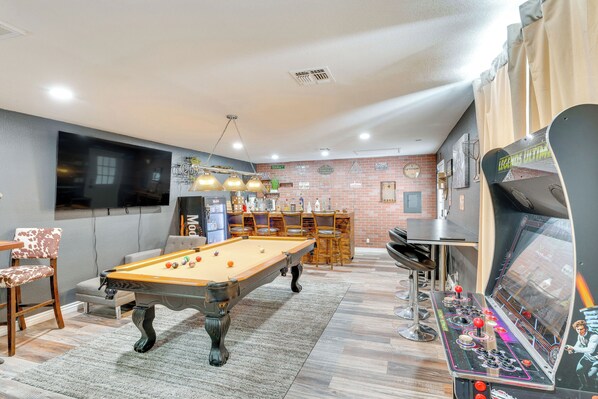 Bullhead City Vacation Rental | 4BR | 3BA | Steps Required | 2,363 Sq Ft