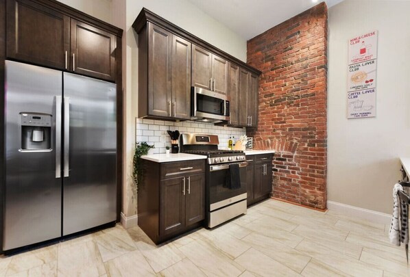 Fully Stocked Kitchen With NEW Stainless Steel Appliances