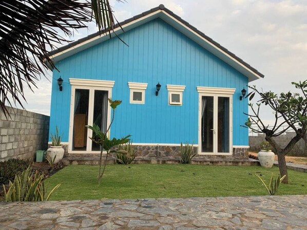 Exterior