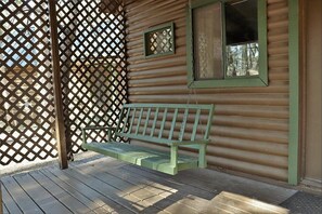 Cabin9 4