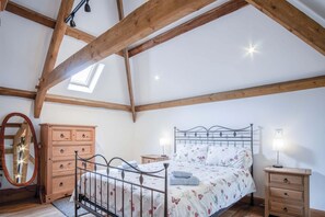 The Stables - 3 Bedroom Cottage - Beavers Hill (23591)
