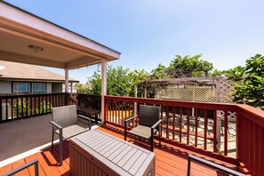 Outdoor furnitures in Deck