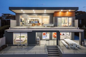Outdoor Entertaining 