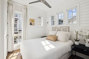 Queen bedroom