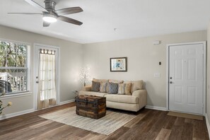 4-web-or-mls-4030-dancing-cloud-ct-342