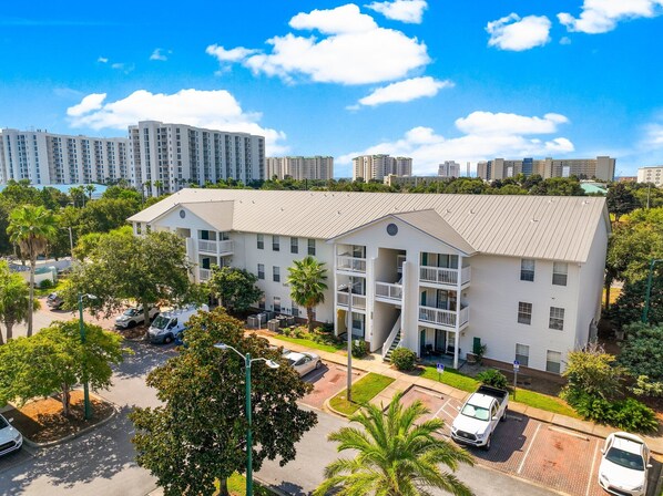 1-web-or-mls-4030-dancing-cloud-ct-342