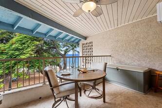 Kona Reef B32: Oceanfront Condo w/ Pool, Lanai, New AC, Beach Access & Prime Ali