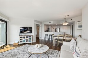 Living Room, Dining Area and Kitchen at 3427 Villamare