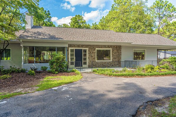 Ranch Style Home located on 5 Acres just 2 Miles from Pinehurst and Shopping