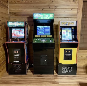 Spielezimmer