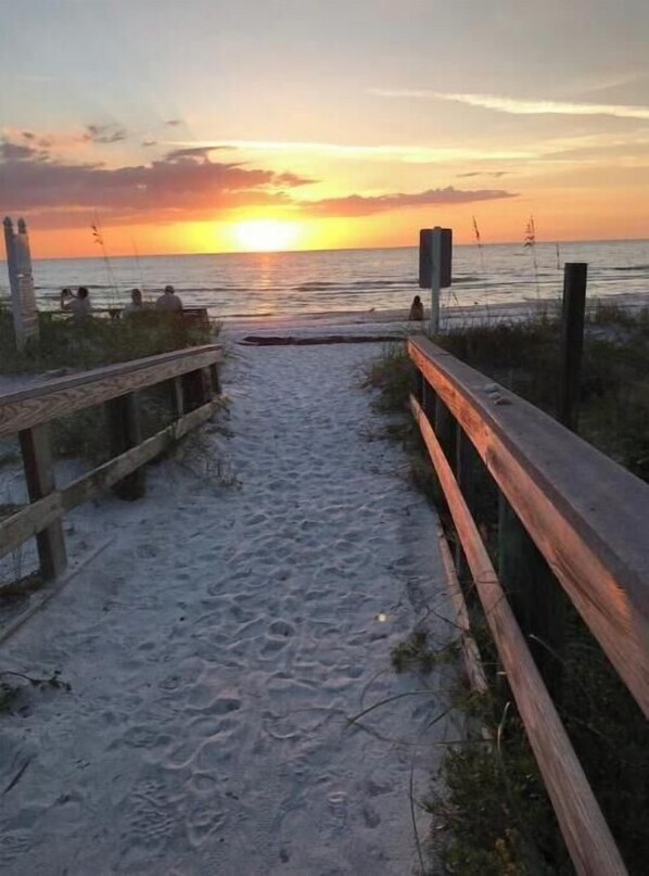 Strand