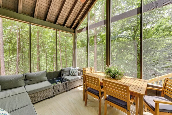 Screened Porch | Forest ViewsDadeville Vacation Rental | 3BR | 3.5BA | 1,100 Sq