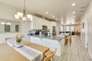 Dining Area | Dishware & Flatware Provided | Central A/C & Heat